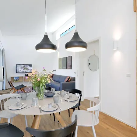 Stunning In Lembruch-duemmer With Kitchen *