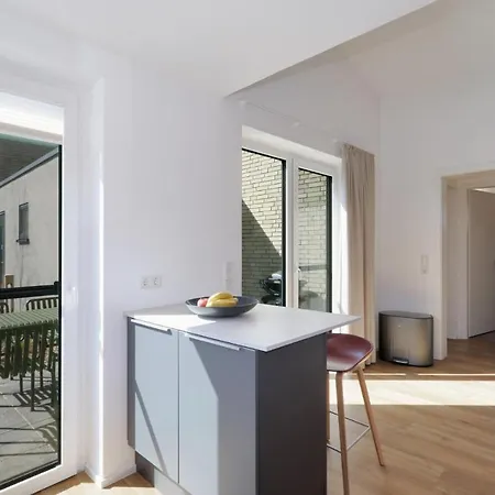 Stunning In Lembruch-duemmer With Kitchen *
